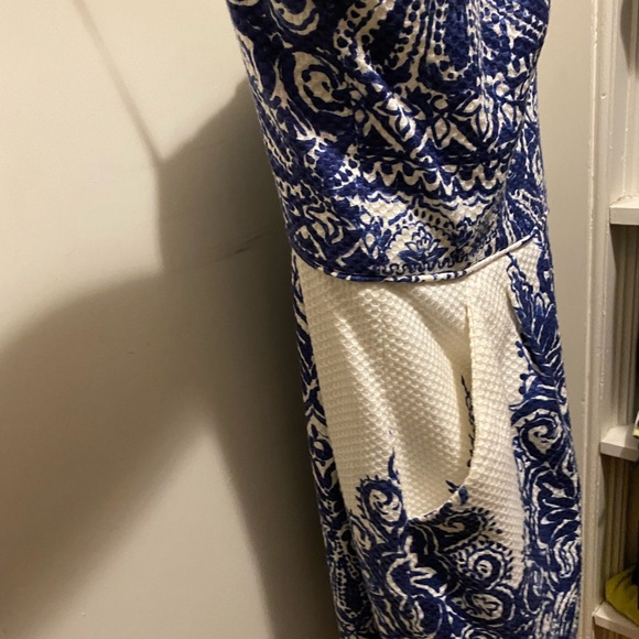 Awesome Jcrew dress with pockets. Asian inspired - Picture 2 of 7